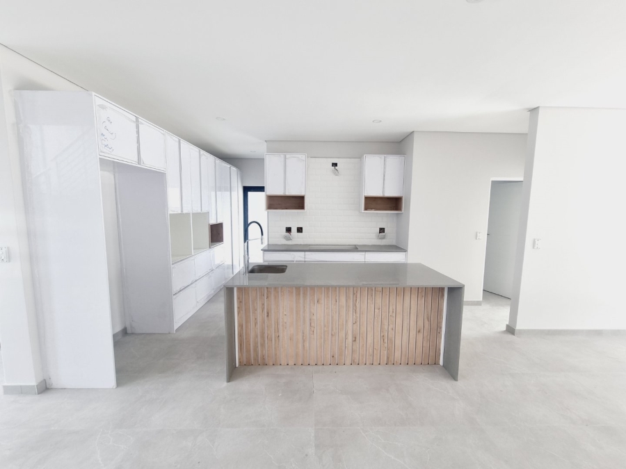 4 Bedroom Property for Sale in Sandown Western Cape